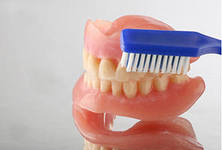 Photo: soins dentaires amovibles