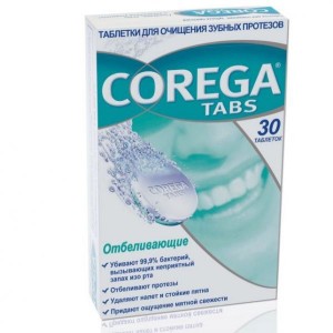Photo: comprimés nettoyants pour prothèses dentaires