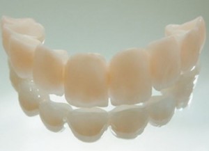 Photo: couronnes en plastique